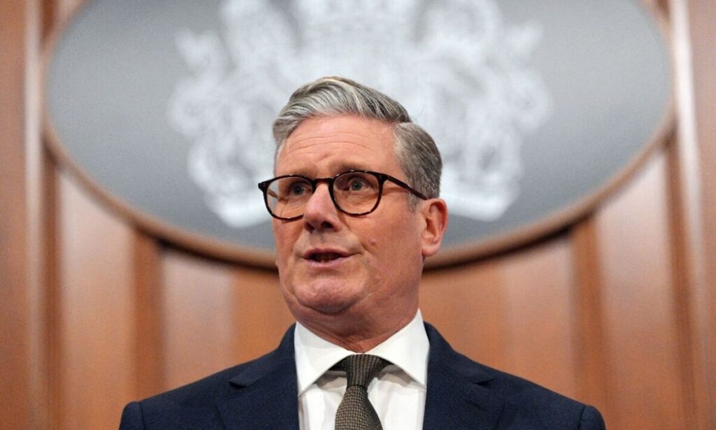 Nightmare for Keir Starmer over ‘toxic’ new benefit cuts that will hit 800,000 people